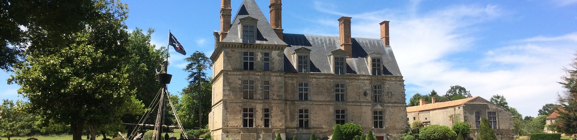 La Croix des Fontenelles - Le Château des Aventuriers